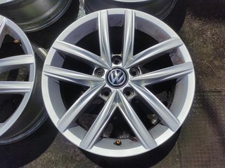 Llantas de 16 pulgadas Volkswagen Golf VII S y_984