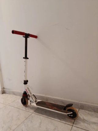 Patinete infantil marca Oxelo plegable