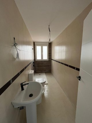 PISO NUEVO EN CENES DE LA VEGA | Piscina y Gym