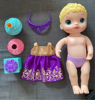Baby Alive Rubia Cupcake Birthday Baby