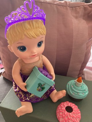 Baby Alive Rubia Cupcake Birthday Baby