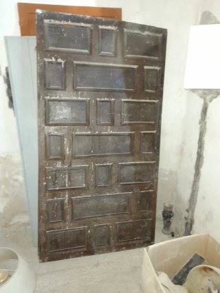 Puerta antigua madera sin marco