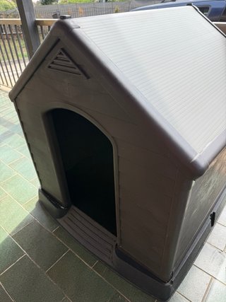 Caseta Perro Grande Marrón y Gris
