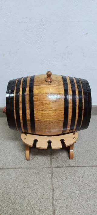 Se vende tonel o barril de 8 litros de roble
