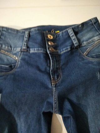Tejano Colombiano Talla 38/M/10.