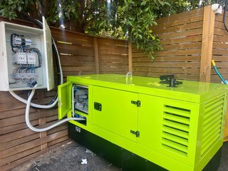 Grupo electrógeno 25 kva en alquiler