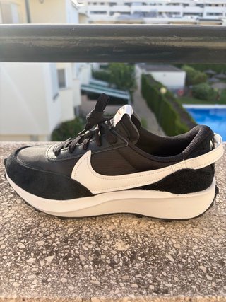 Zapatillas Nike Negras y Blancas