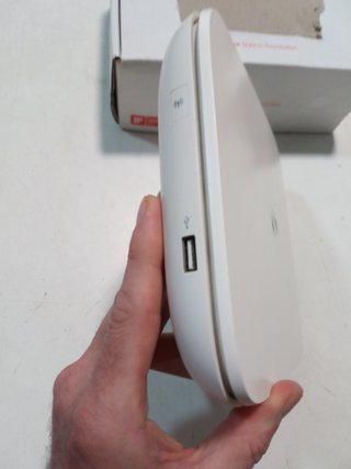 Vodafone Station Revolution Modem Router Fibra WAN