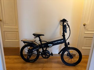 Bicicleta eléctrica Littium Ibiza Dogma 1km+ Casco