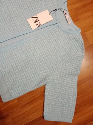 Chaqueta Zara corta azul