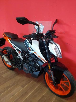 KTM 125 DUKE NAKED