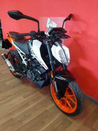 KTM 125 DUKE NAKED