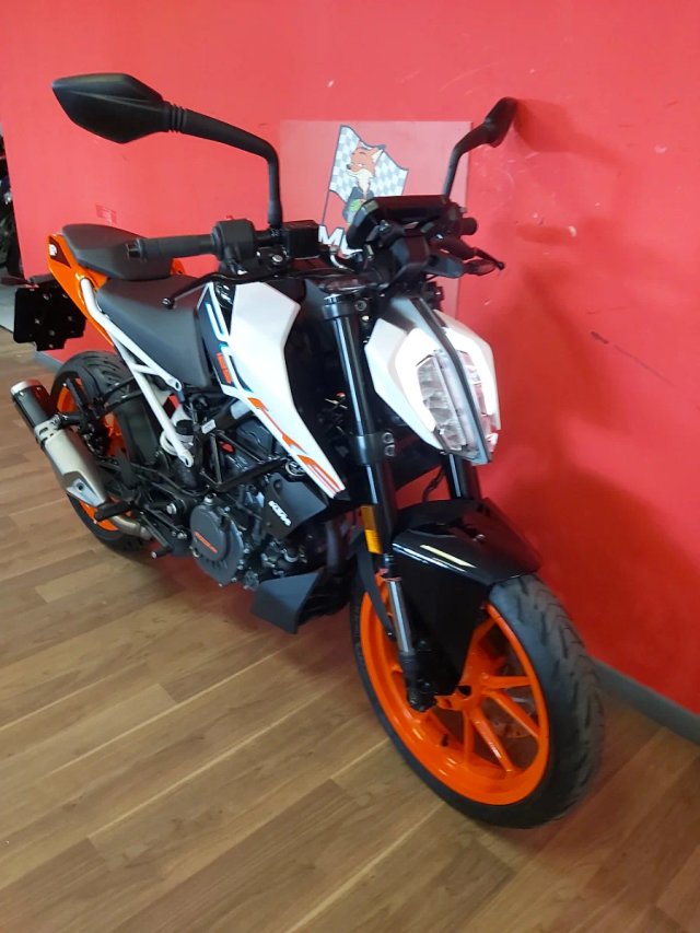KTM 125 DUKE NAKED