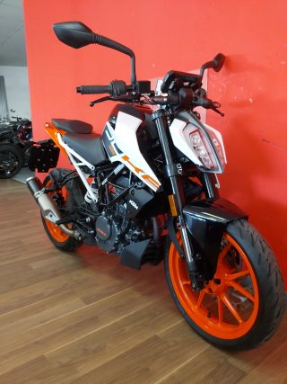 KTM 125 DUKE NAKED