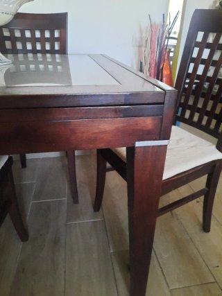 Tavolo allungabile in legno e vetro + 4 sedie