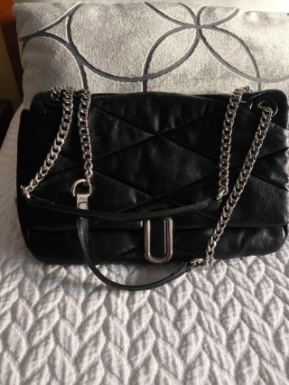 Bolso Parfois negro acolchado