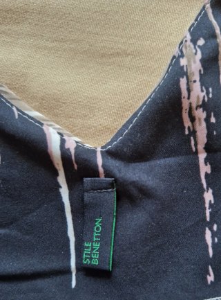 Vestido muy original, suave,cómodo. Talla L.