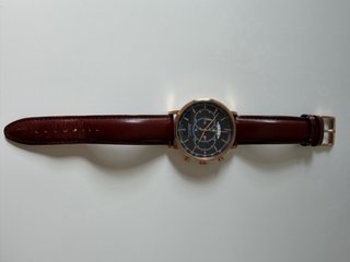 Reloj Gant Negro y Dorado