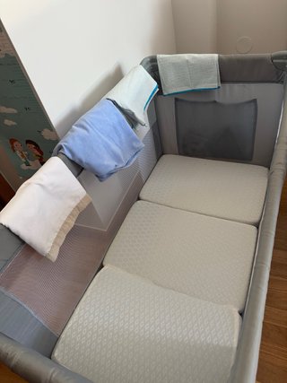 Cuna de viaje plegable