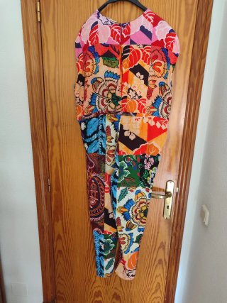 Mono colorido desigual talla L