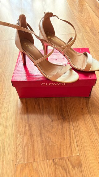 Zapatos de fiesta rojos