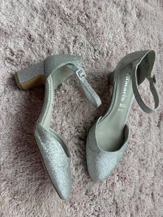 Sandalias fiesta plateadas Tamaris T.39