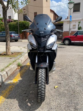 APRILIA SR GT SPORT 125