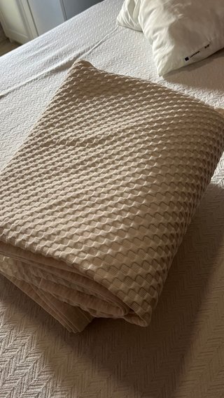 Colchas blancas muy bonitas