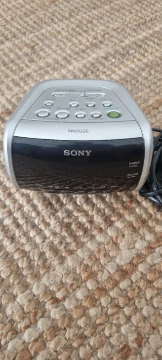 Radio despertador digital Sony