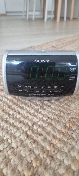 Radio despertador digital Sony