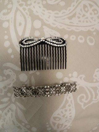 Set de accesorios para el pelo con pedrería