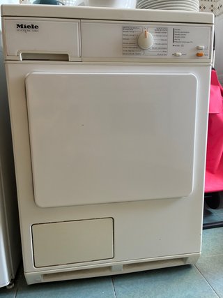 Secadora Miele Novotronic T230C