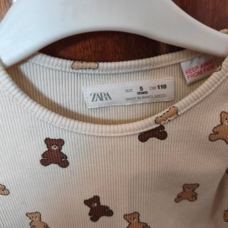 Lote 2 camisetas niña ZARA canalé talla 5 años