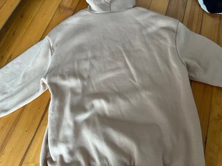 Sudadera beige oversize