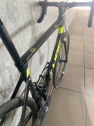 Bicicleta Cube Agree SL C62