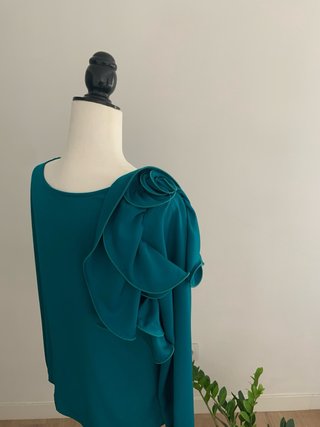 Blusa fiesta con volante