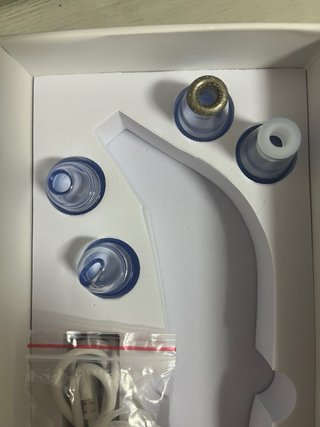 Umi. Succionador de poros con accesorios