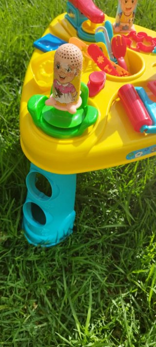 Mesa actividades para plasticina com acessórios