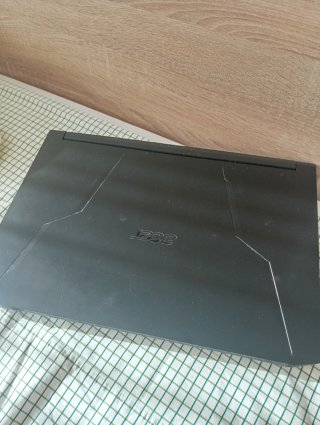Portátil Acer Nitro 5 Negro y Rojo