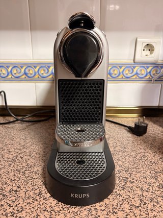 Cafetera Nespresso Krups Plata