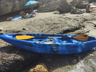 Kayak rígido autovaciable + pack