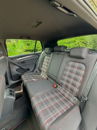 Golf GTI performance DSG 230 cv