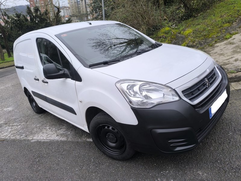 Peugeot Partner 1.6 BlueHDI 75cv 2019 - foto 1