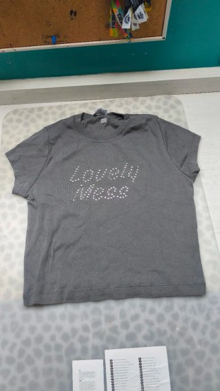 Camiseta gris mujer con diseño