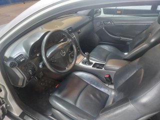 Mercedes-Benz Clase C 2003