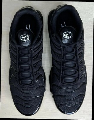 Nike Air Max Plus Triple Black Talla 37.5