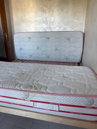 Set 2 Letti Singoli con Reti Doghe Legno