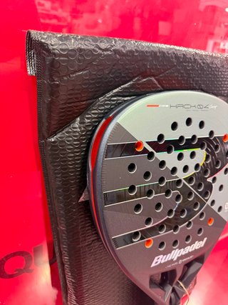Pala de padel Bullpadel hack 04 CMF 26 359G