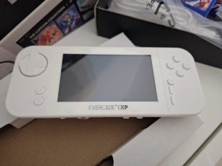Evercade EXP Ed. Especial Capcom - incluye IREM