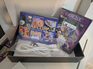 Evercade EXP Ed. Especial Capcom - incluye IREM